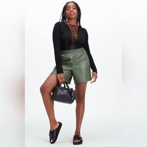 Fabletics Vegan High-Waisted Short Smoke Green